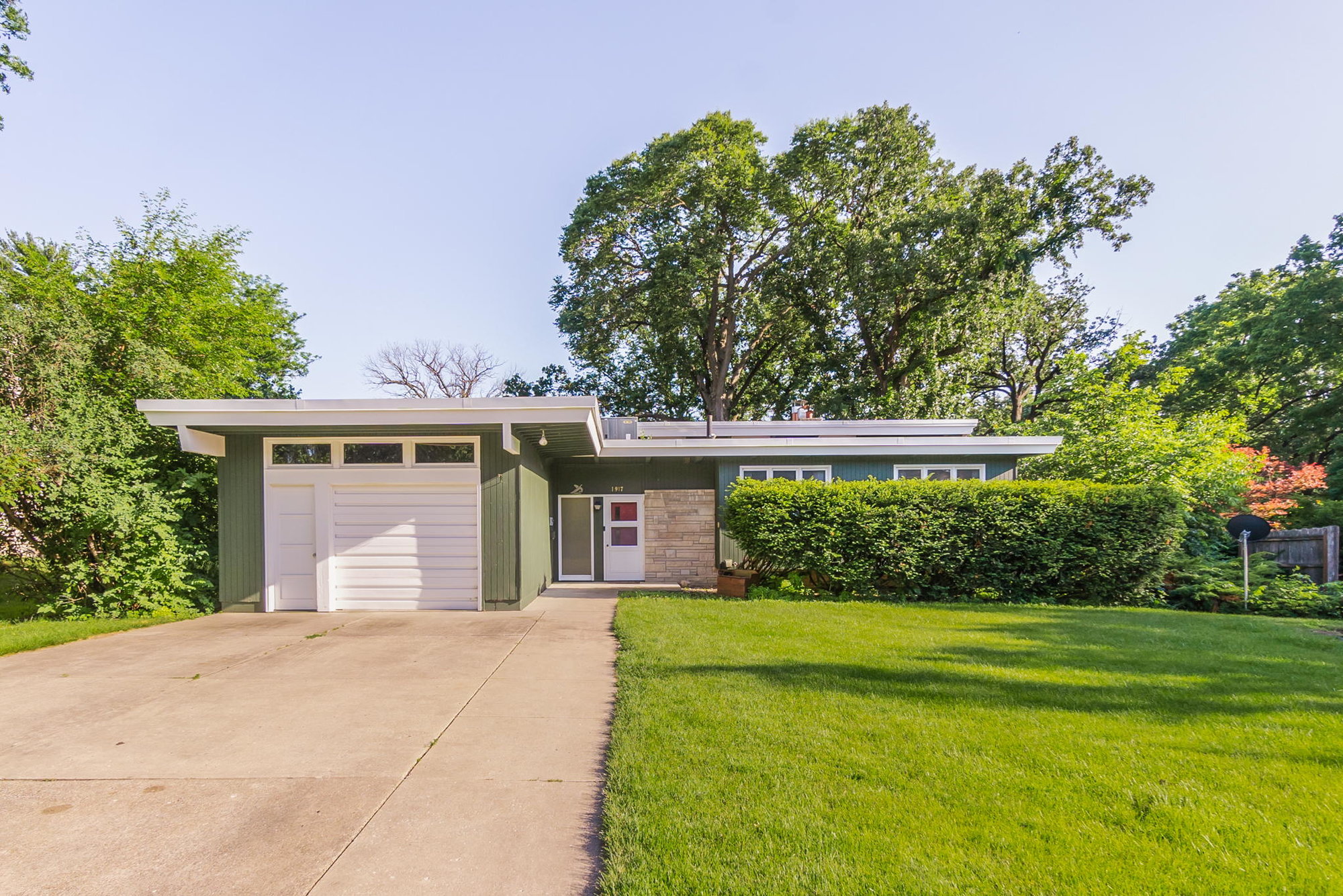 Mid-Century Modern Delight Home for Sale